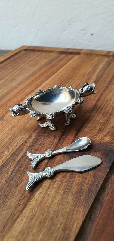 2 × Jenna Clifford butter holder each with spoon and knife