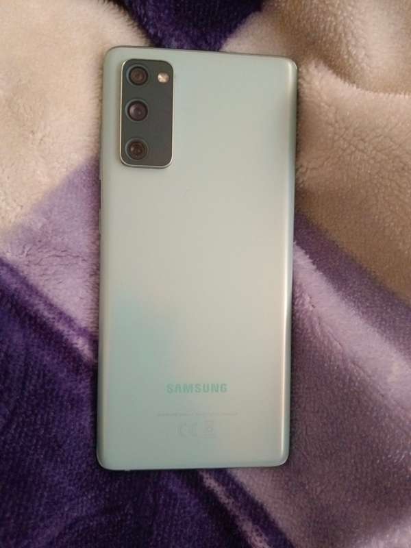 SAMSUNG S20 FE 128GB