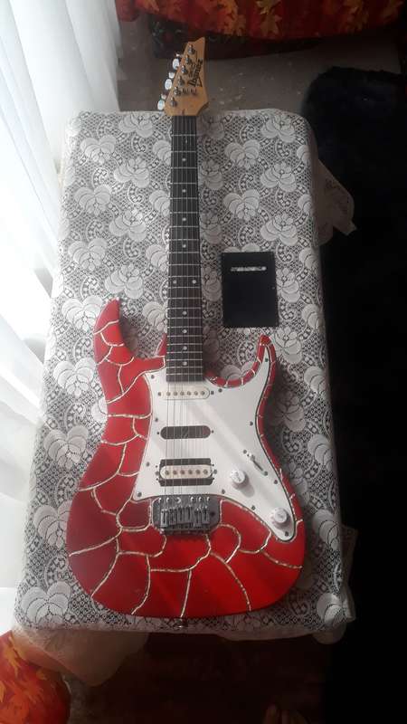 IBANEZ - GS151103240 - GIO SERIES 6 STRING ELECTRIC GUITAR