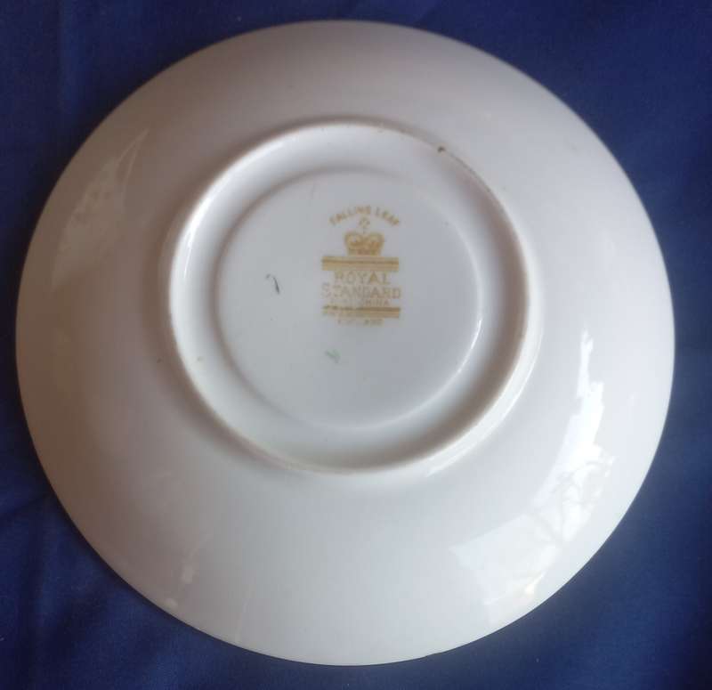 Royal Standard bone china duo (Falling leaf)
