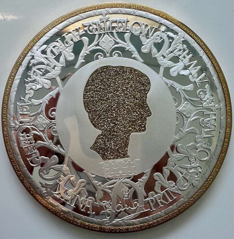 TOP XXXL GIANT 100mm MEDAL - DIANA - A PRINCESS -  SEALED WITH CERTIFICATE