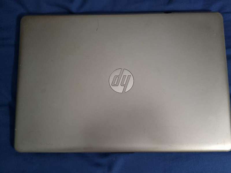 HP 15 bs105ni for parts or repair