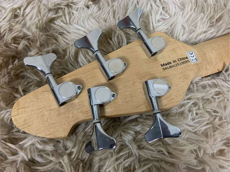 Peavey Milestone Bass Guitar 5-String