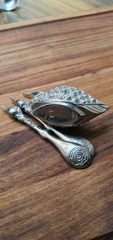 Beautiful Jenna Clifford 950 Duck with 2 spoons