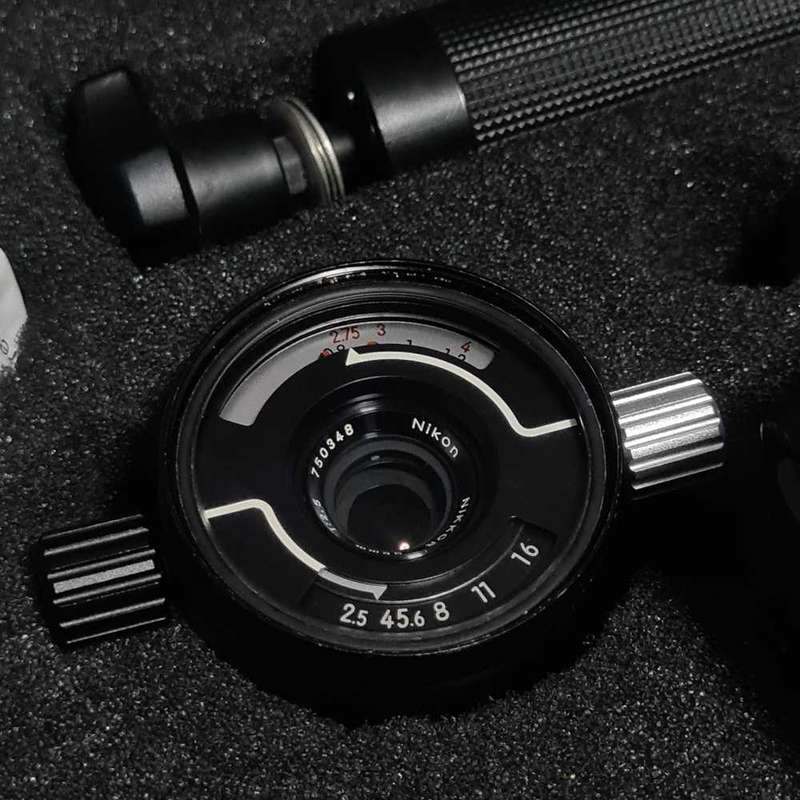 Nikonos V