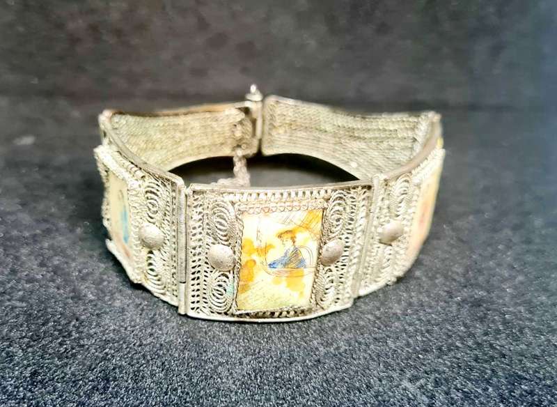 Vintage Orential bracelet