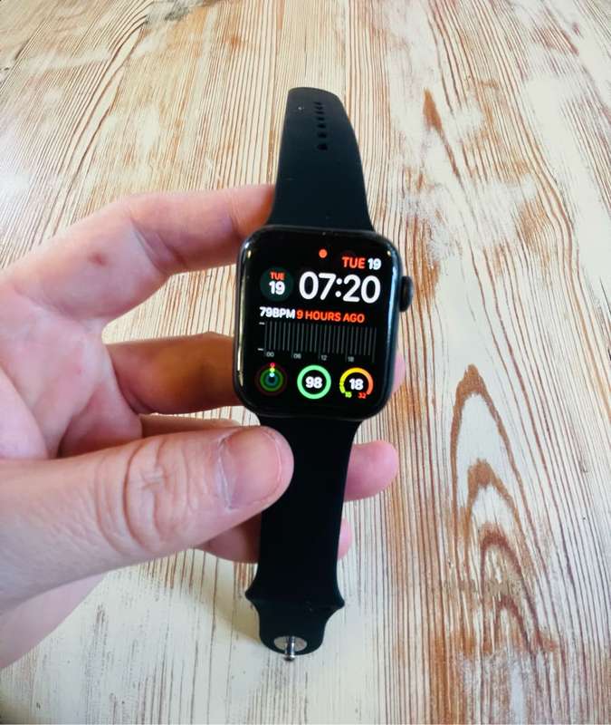 Apple Watch Series 5 ***Ships in 1 Business day