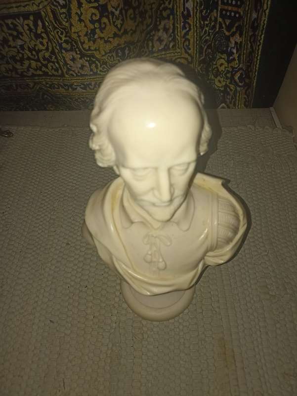 Shakespeare Bisque