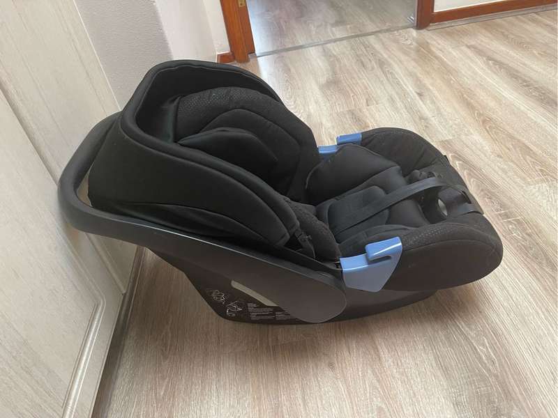 Recaro Privia Newborn car seat