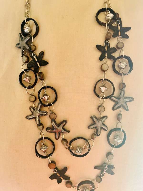 Necklace Black / Grey stars