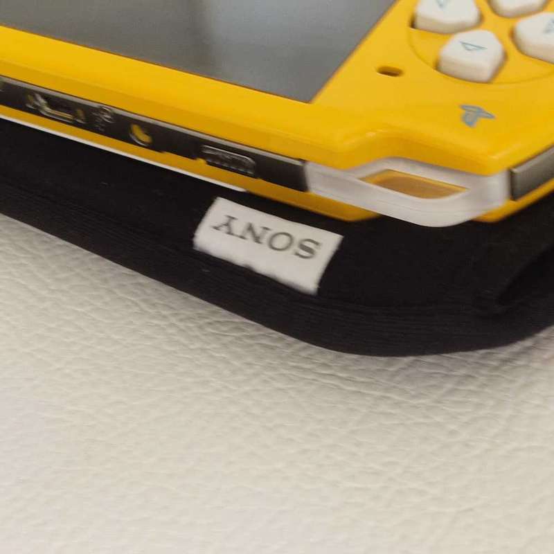 Sony Psp 2000 The Simpsons Limited Edition Console