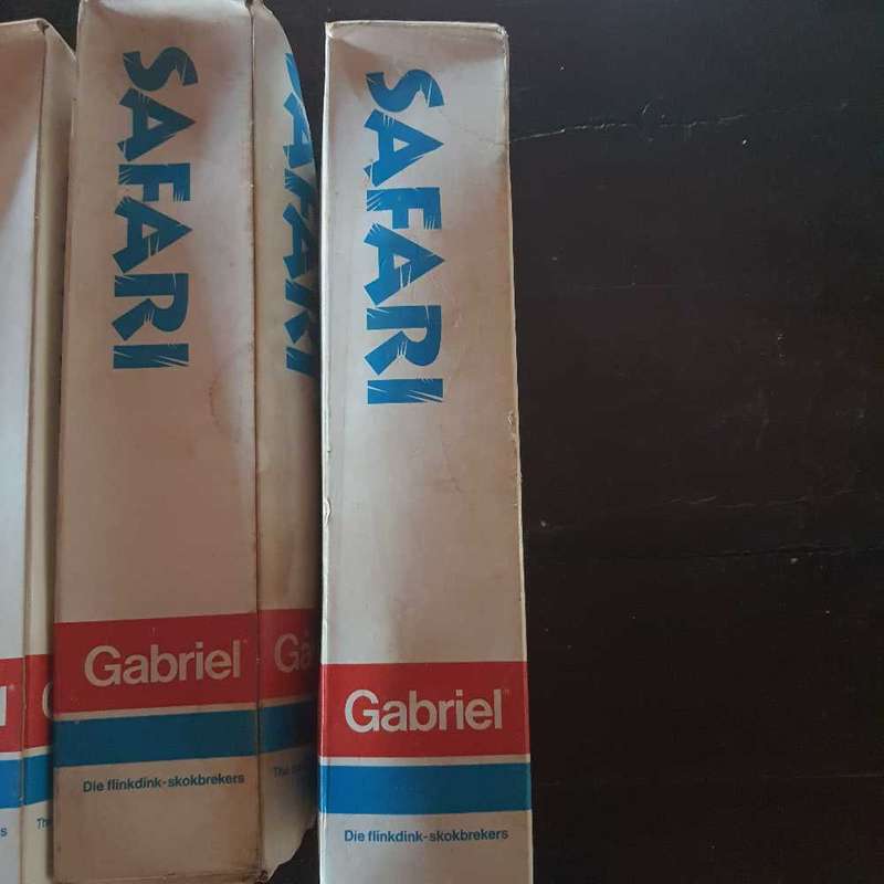 4 x nissan hardbody shocks brand new not sure if back or front shocks