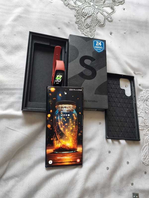 Samsung S22 Ultra & Free R1000 checkers voucher