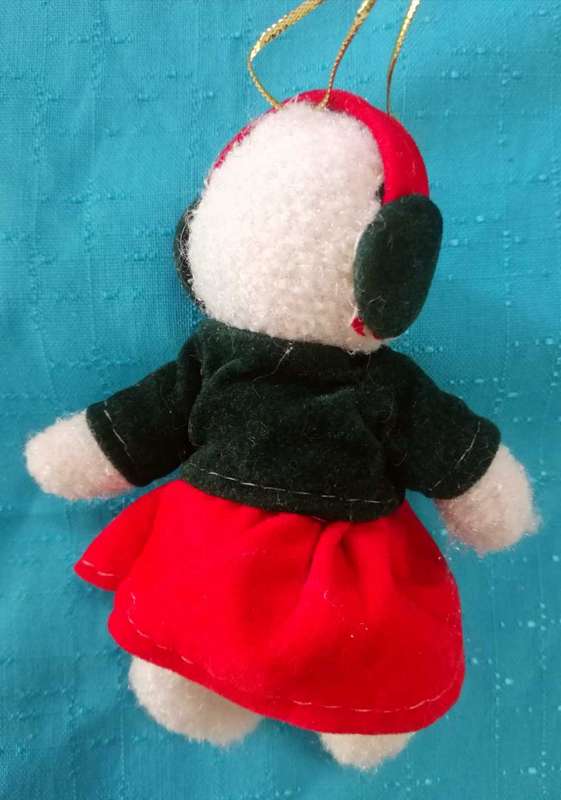 Little Snow Girl looking for a Christmas tree! Movable Limbs. 12cm.