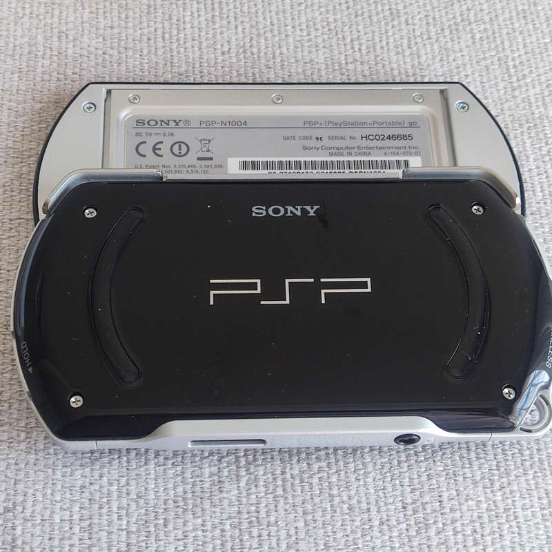 Psp Go Sony PSP -N 1004 Playstation Portable go