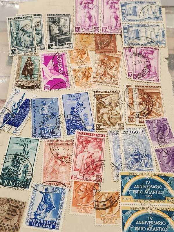 Italy & Italian PO abroad - loose and on piece circa 1900 - A selection