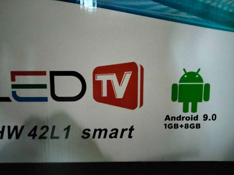 Harwa 45" Smart TV