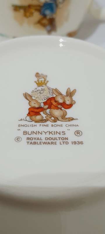 Vintage Royal Doulton Bunnykins set