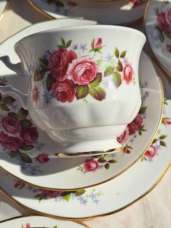 Queen Anne Tea Set