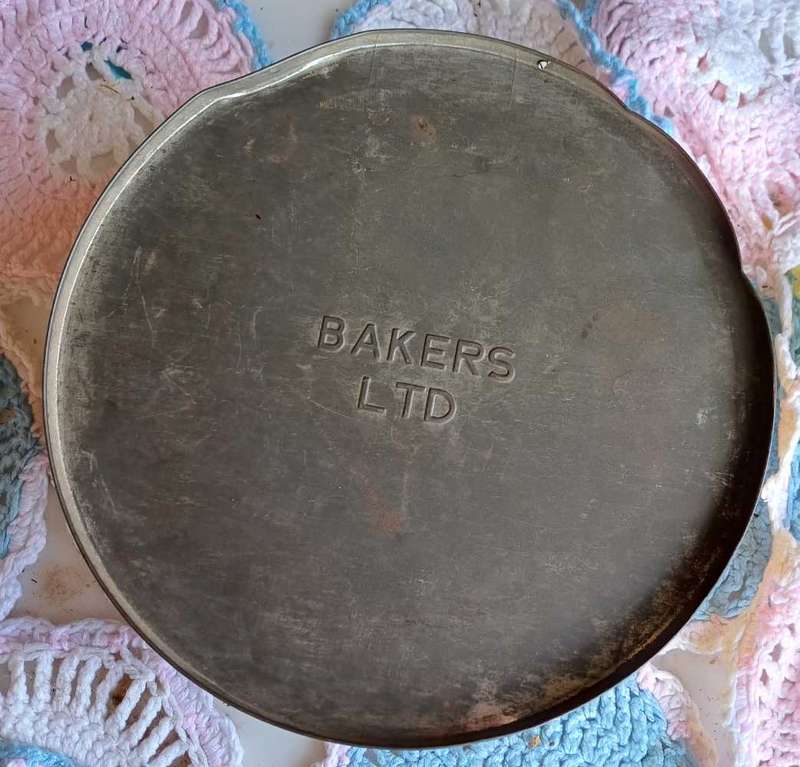 Vintage Bakers LTD tin