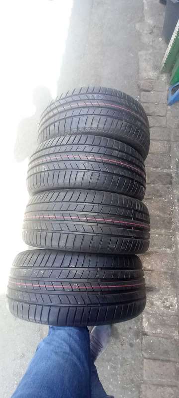225 /45/17 Bridgestone tyres. NEW