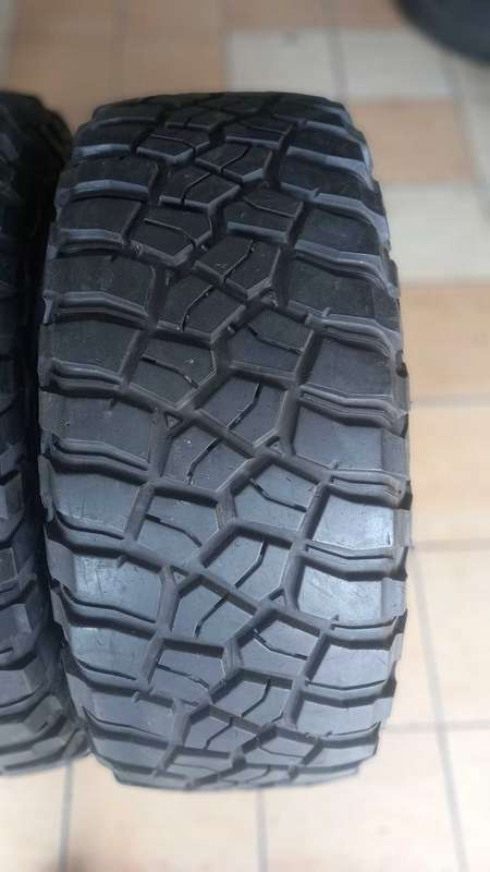 285/70/17(2) BF GOODRICH MUD TERRAIN. PRICE BELOW IS PER TYRE