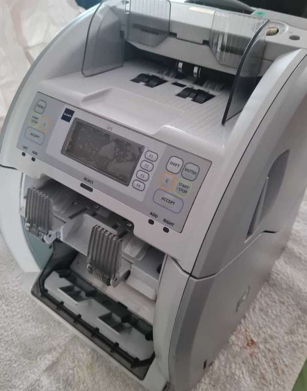 Glory GFS-100 bank note counter