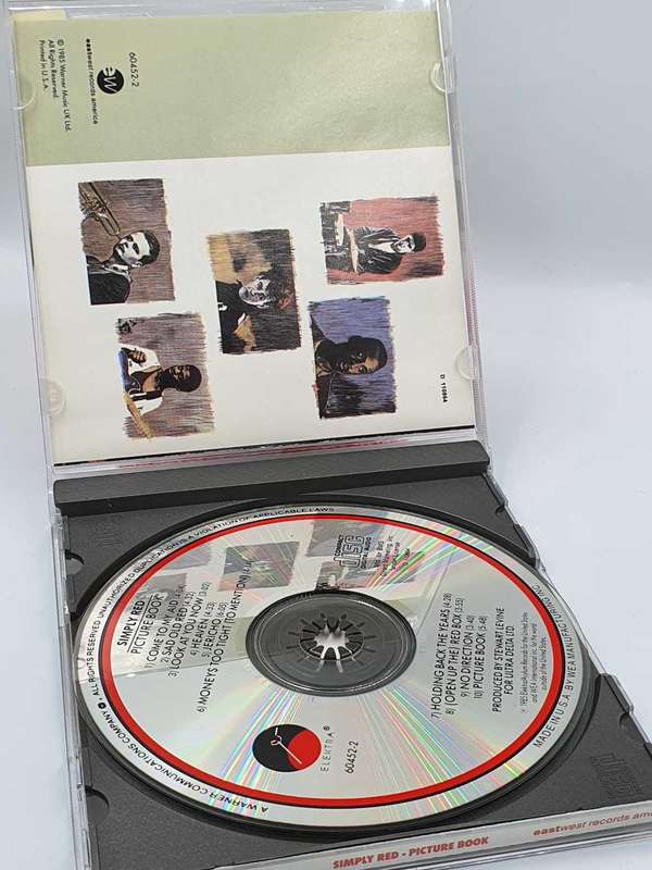 Simply Red  Picture Book CD