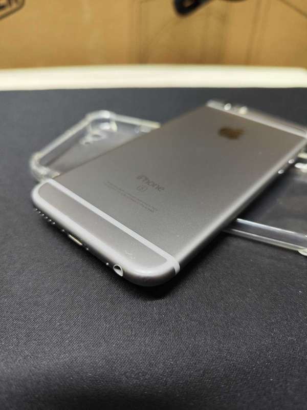 iPhone 6s 64 GB EXCELLENT CONDITION 99% Battery Health