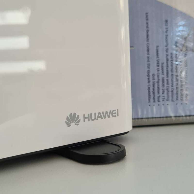 6 ports Huawei Wifi Router / extender