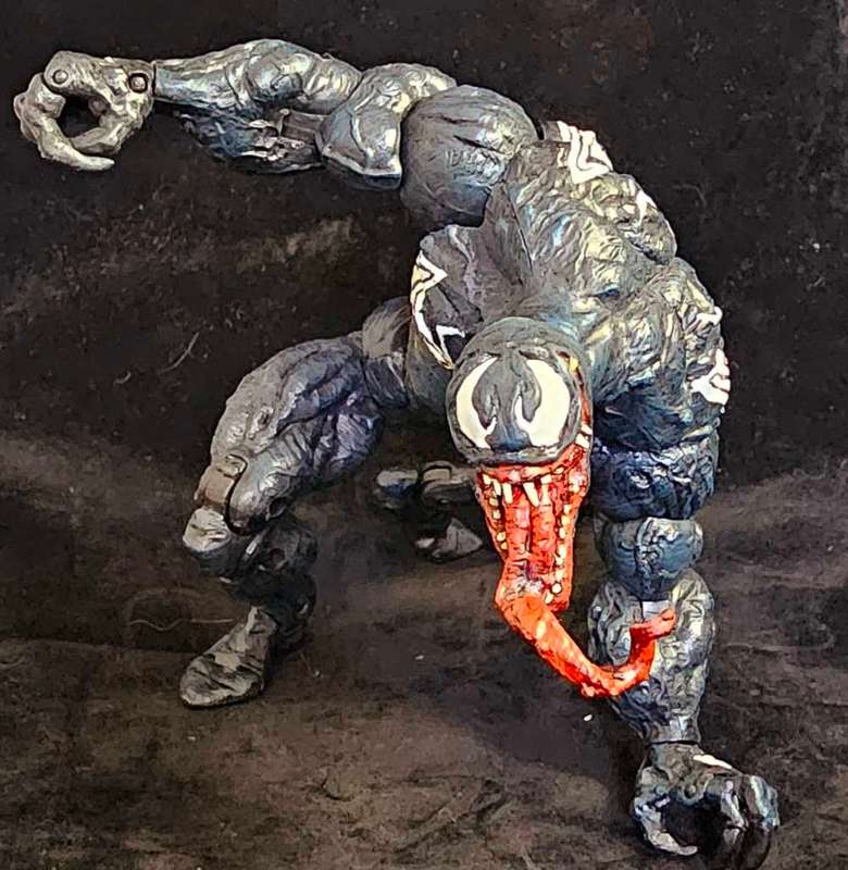 ToyBiz Marvel Spider-Man Classics Venom