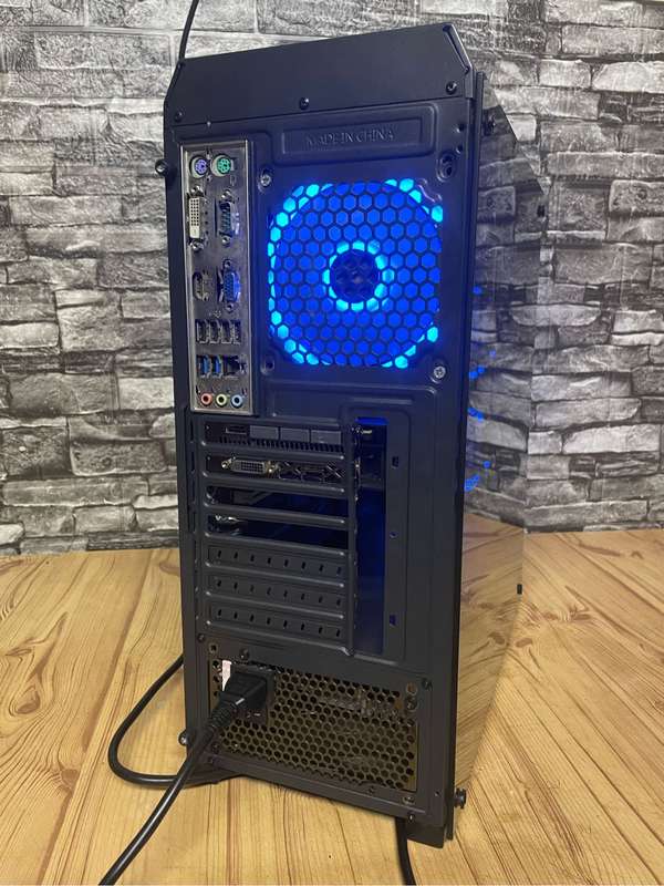 Gaming PC**8GB graphics and Intel Core i5**SSD+ HDD and 16GB Ram