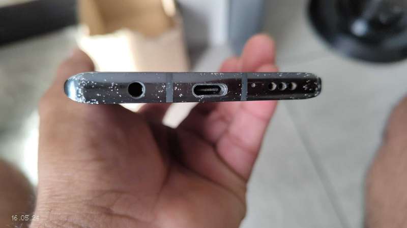 LG velvet 5G 128GB/6GB phone Grey colour Single SIM(Back glass cracked){Pre Owned}