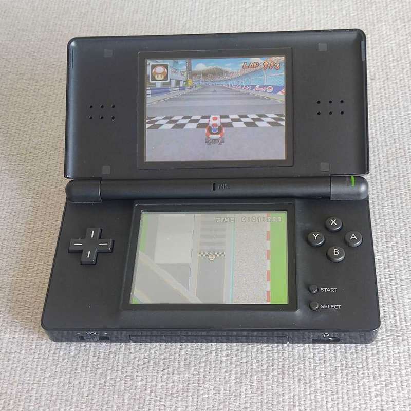 Nintendo Ds Lite Console +USB type charger
