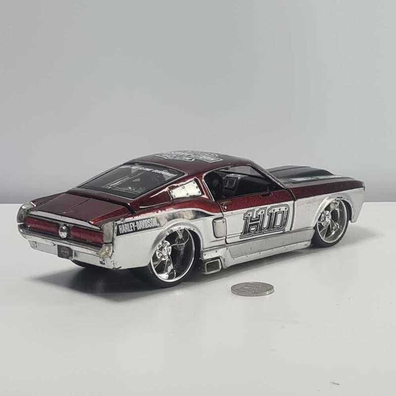 MaistoMaisto 1967 Ford Mustang Gt Red