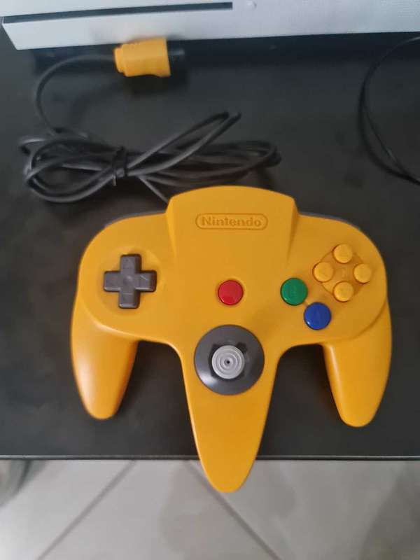 Nintendo 64  controller