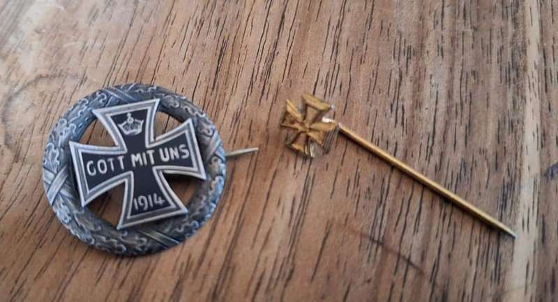 WW1 German Iron cross silver veterans pin and stick pin set