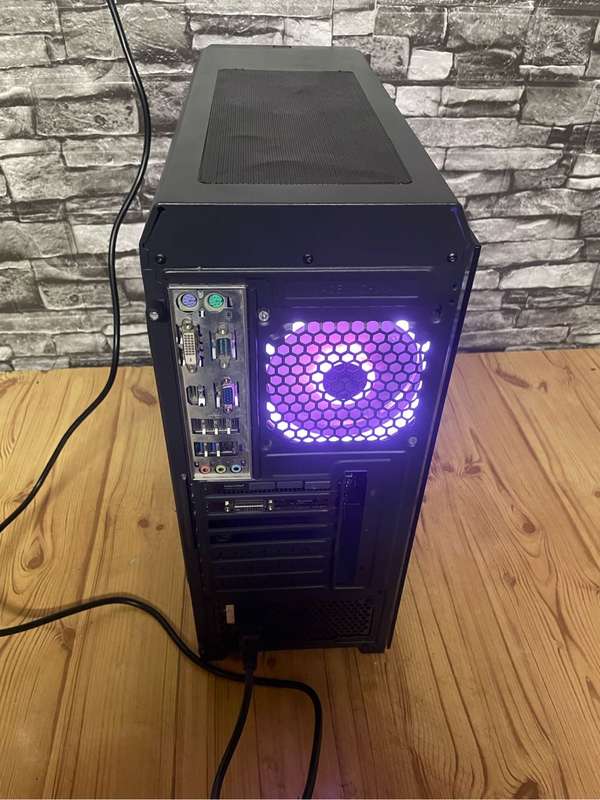 Gaming PC**8GB graphics and Intel Core i5**SSD+ HDD and 16GB Ram