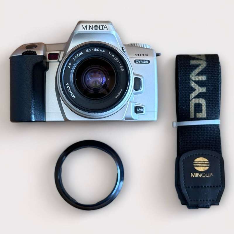 Minolta Dynax 404si 35mm Film Camera