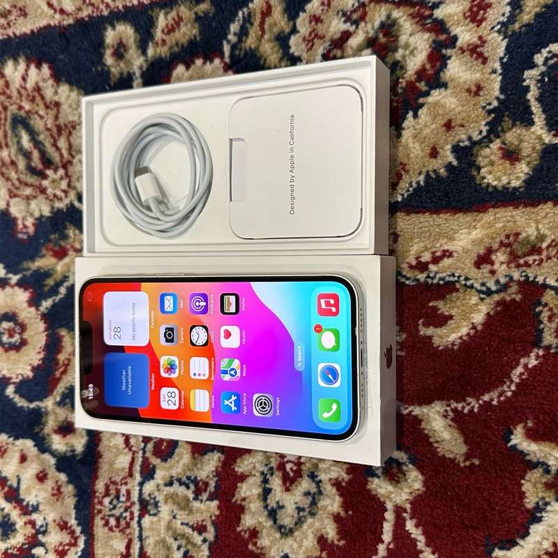 iPhone 13 128GB Starlight
