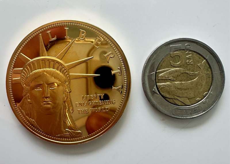 RARE 40MM TOP MEDAL - STATUE OF LIBERTY HISTORY - WITH CERTIFICATE AND CAPSULE