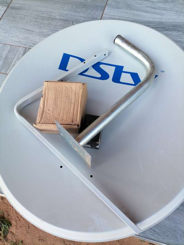 DSTV Satellite Dish kit