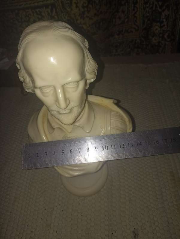 Shakespeare Bisque