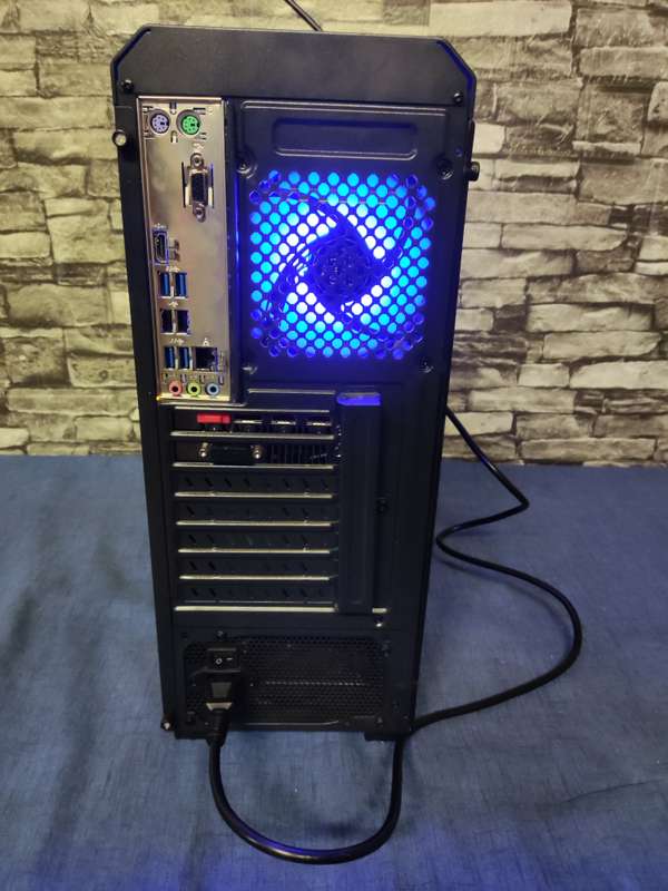 AMD Ryzen 5 with 8GB Graphics Gaming PC**SSD+HDD**RGB Case and GPU**