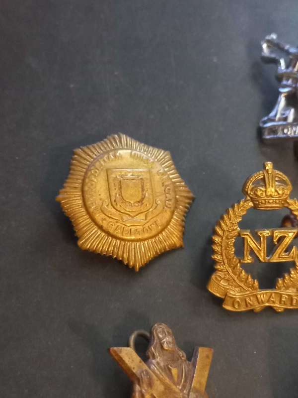 6 Vintage Military badges