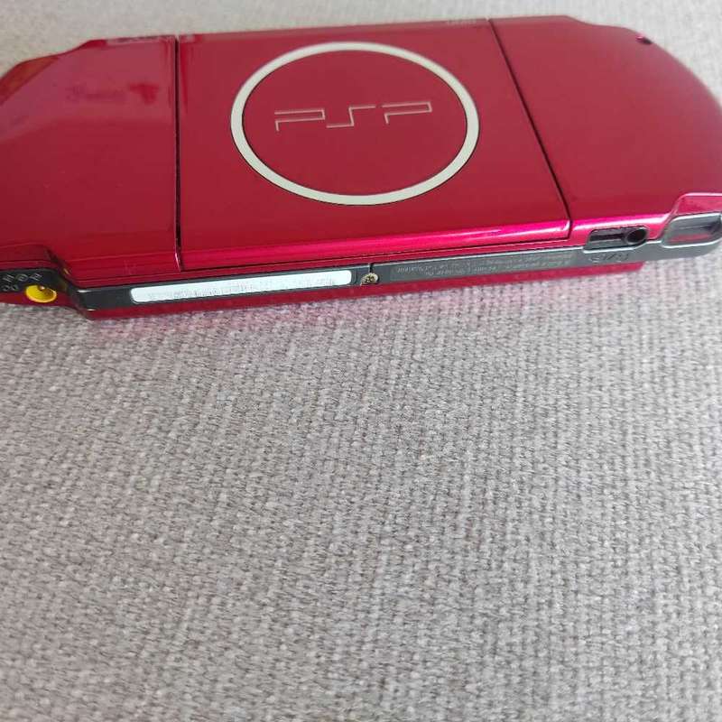 Psp Radiant Red PSP-3004 +Box