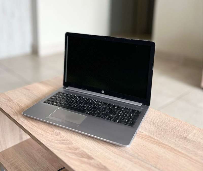 Hp 255 G7 Notebook PC, AMD RYZEN 5 3500U, Radeon Vega Mobile Gfx