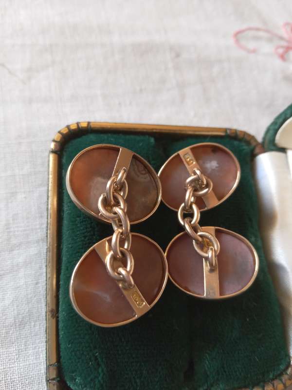 Vintage 9ct Gold And Carnelian? Double Sided Cuff Links