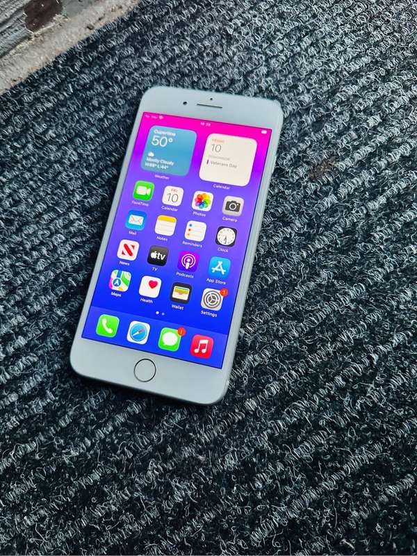 Apple iPhone 8 Plus 64GB Silver - Excellent Condition