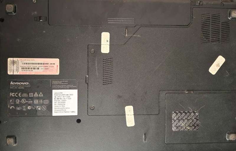 Two laptops for spares or to fix and a free cd writer also not working